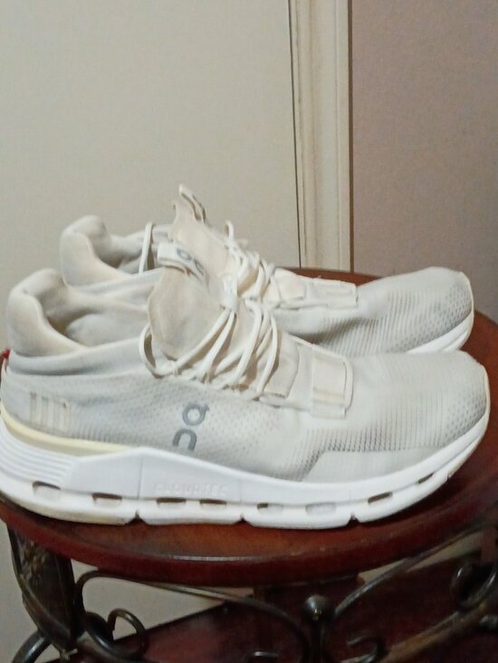 On Clouds Shoes - On Cloudnova Womens Road Athletic Running Shoes Size 9 White Lace Up 26.98225